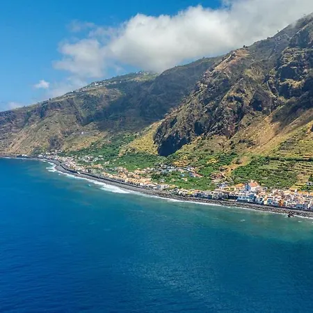 Yellowwave By Clubprometheus - Boutique & Surf Retreat * Paul do Mar (Madeira)
